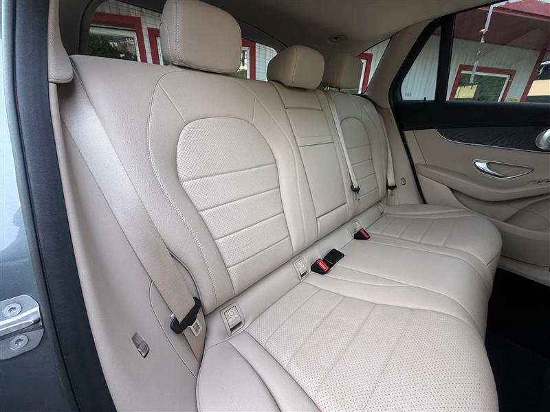 Mercedes-Benz GLC-Class  2017