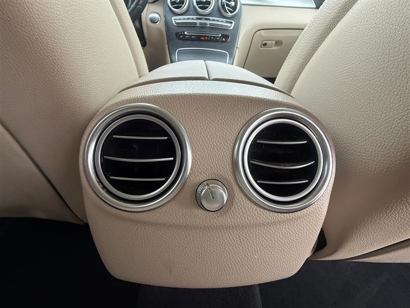 Mercedes-Benz GLC-Class  2017