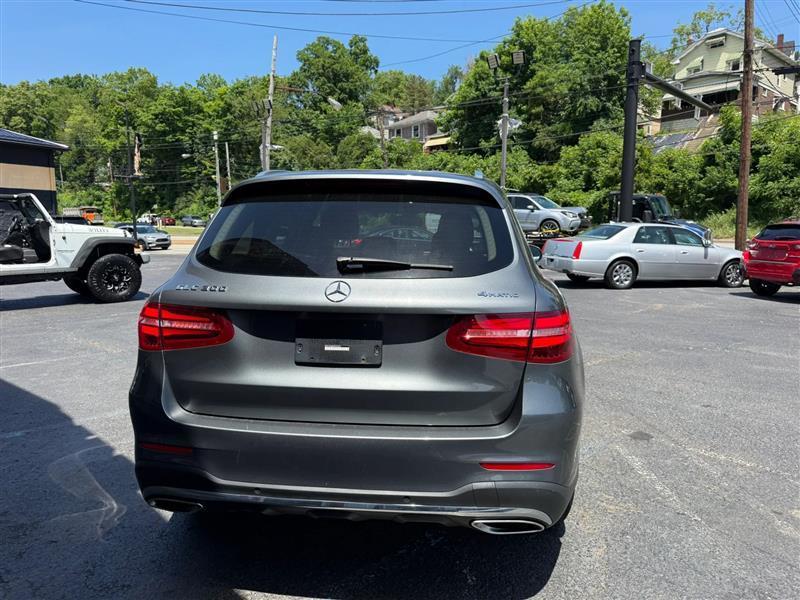 Mercedes-Benz GLC-Class  2017