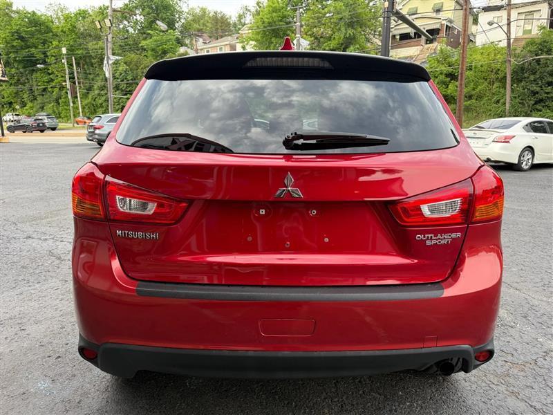 Mitsubishi Outlander Sport  2017