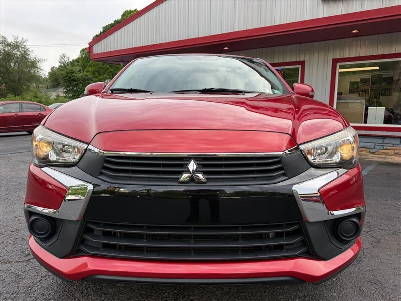 Mitsubishi Outlander Sport  2017