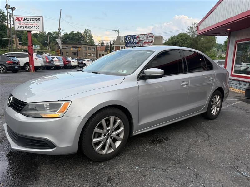 Volkswagen Jetta  2012