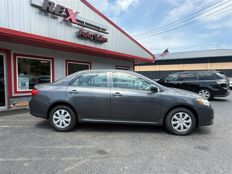 Toyota Corolla  2010