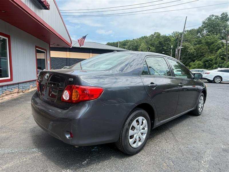 Toyota Corolla  2010