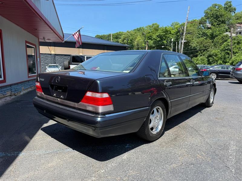 Mercedes-Benz S-Class  1997