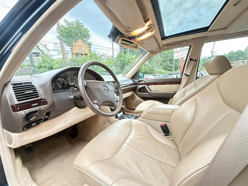 Mercedes-Benz S-Class  1997