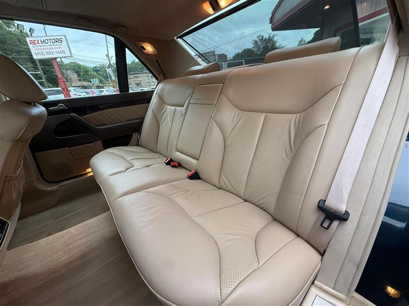 Mercedes-Benz S-Class  1997