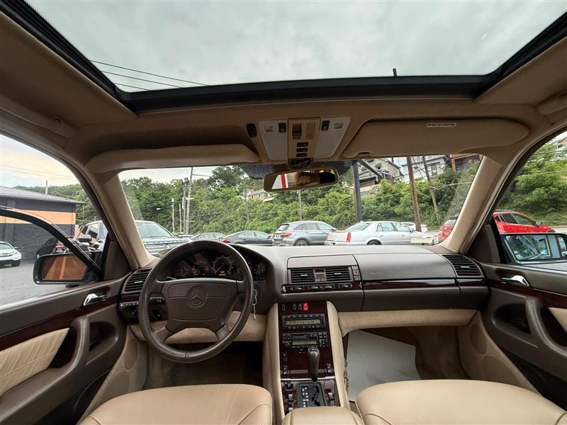 Mercedes-Benz S-Class  1997