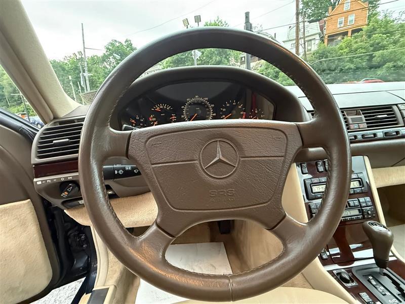 Mercedes-Benz S-Class  1997