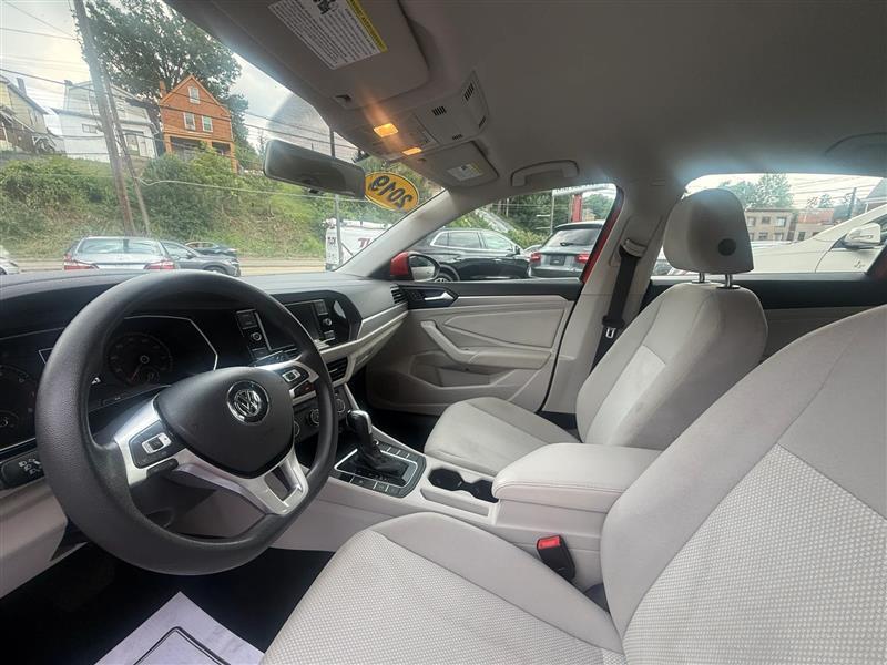 Volkswagen Jetta  2019