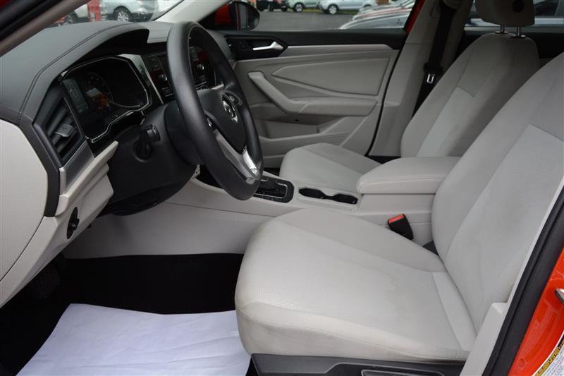 Volkswagen Jetta  2019