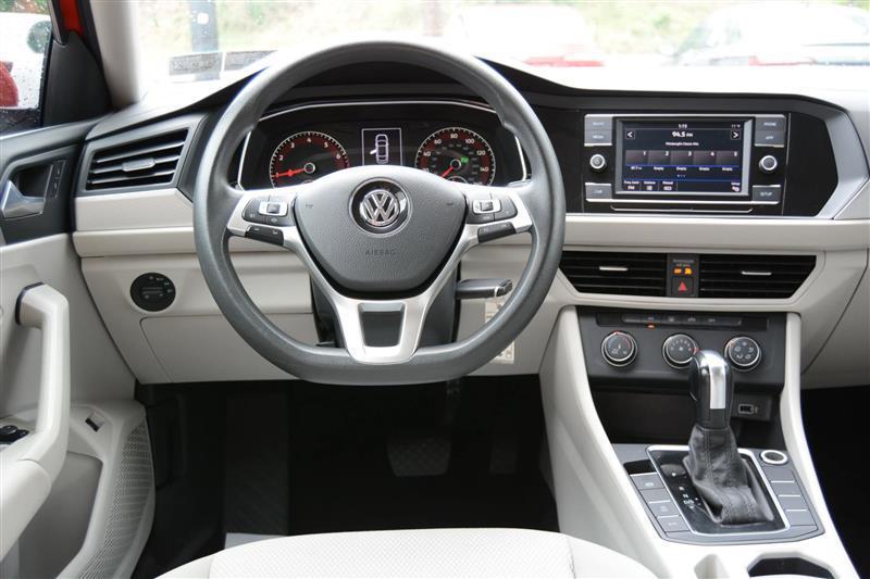 Volkswagen Jetta  2019