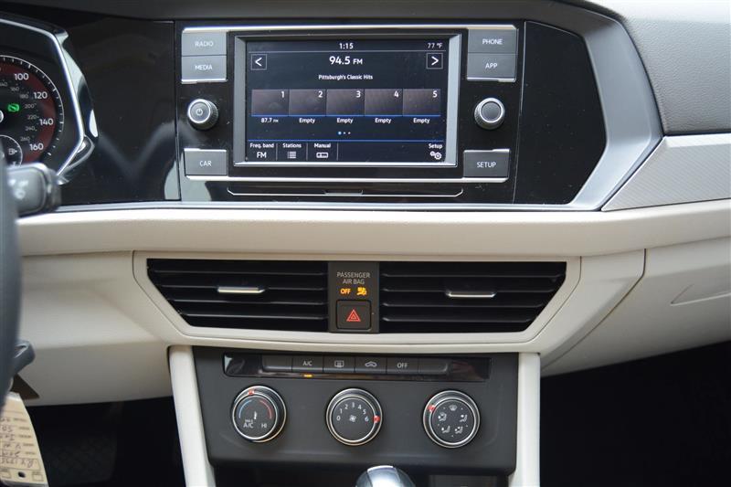 Volkswagen Jetta  2019