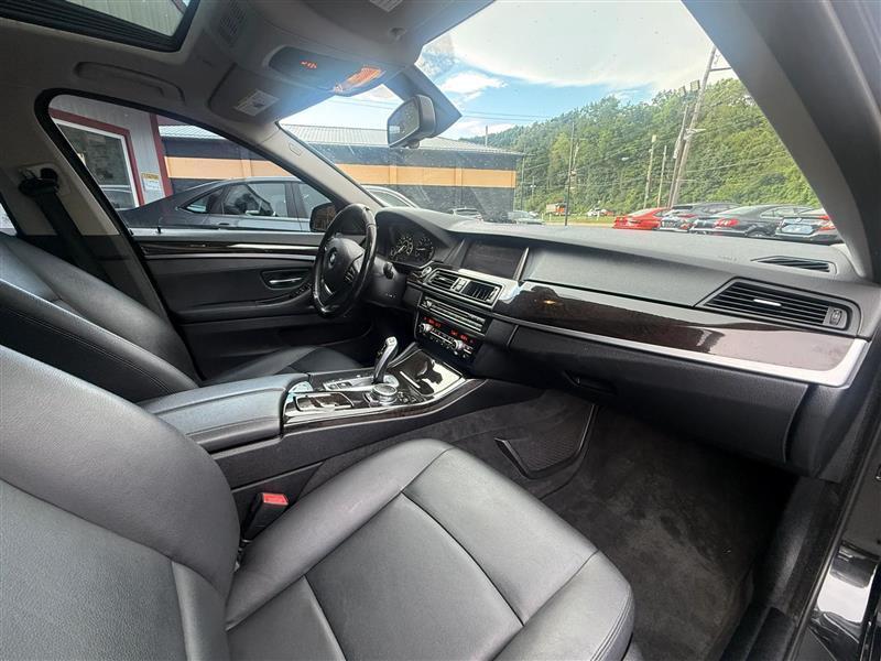 BMW 5-Series  2015