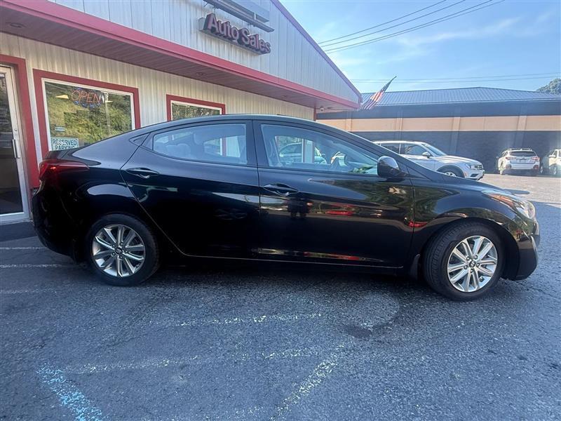 Hyundai Elantra  2016