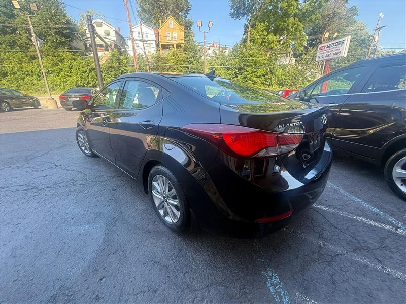 Hyundai Elantra  2016