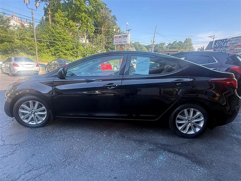 Hyundai Elantra  2016