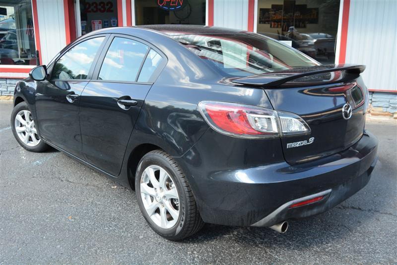 Mazda MAZDA3  2011