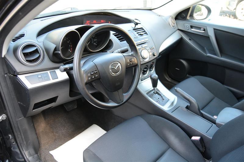 Mazda MAZDA3  2011