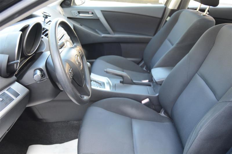 Mazda MAZDA3  2011