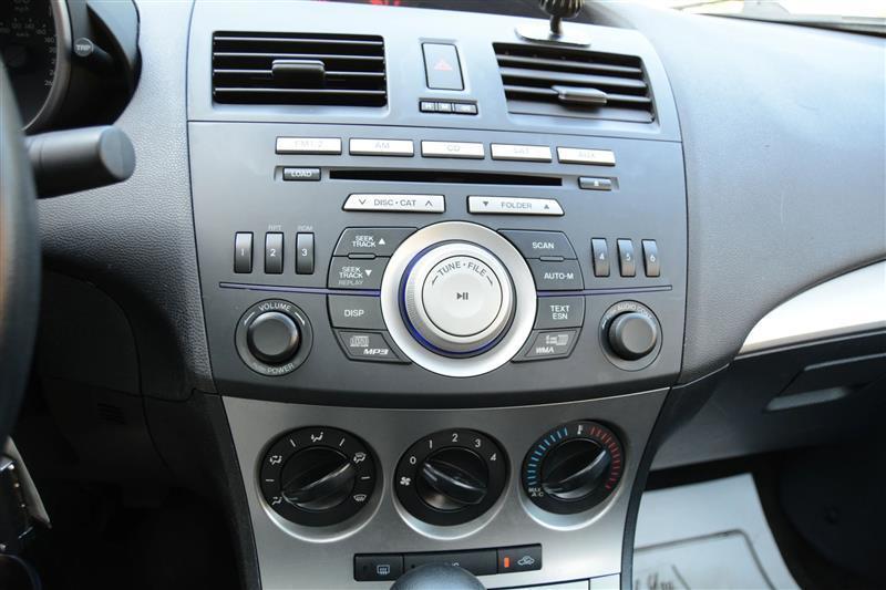 Mazda MAZDA3  2011