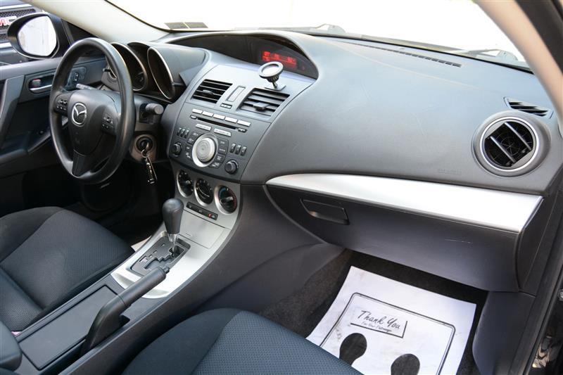 Mazda MAZDA3  2011