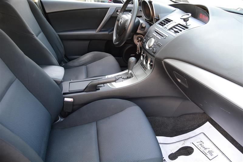 Mazda MAZDA3  2011