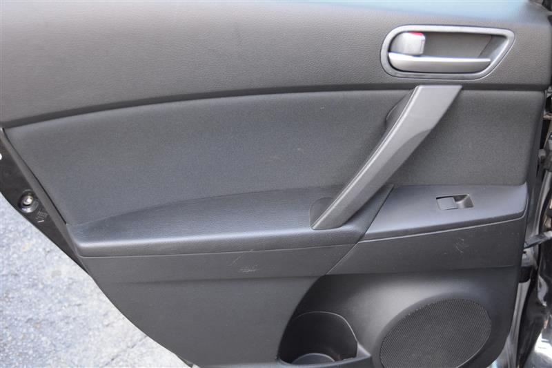 Mazda MAZDA3  2011
