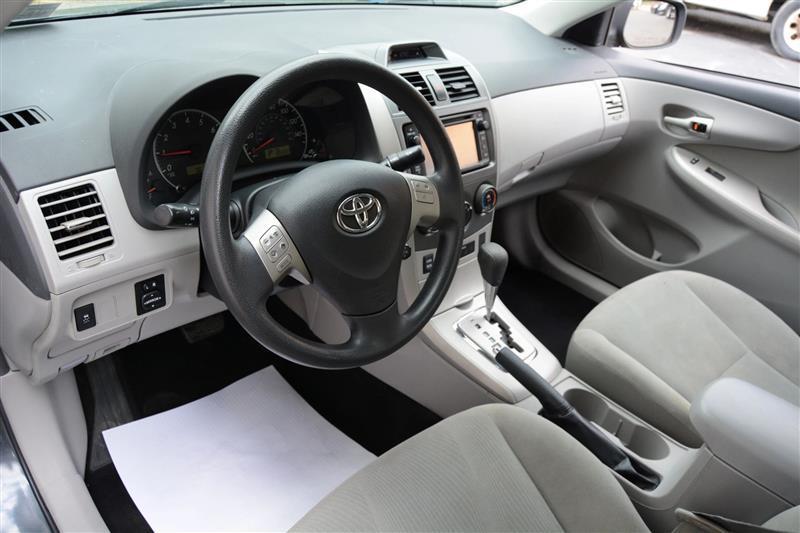 Toyota Corolla  2013