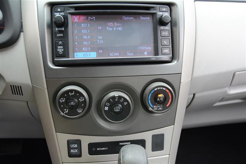Toyota Corolla  2013