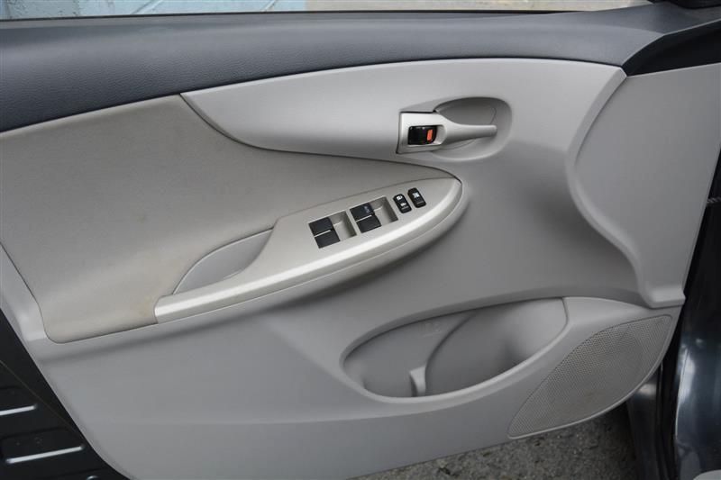 Toyota Corolla  2013