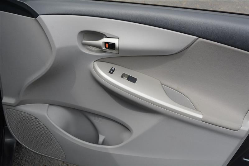 Toyota Corolla  2013