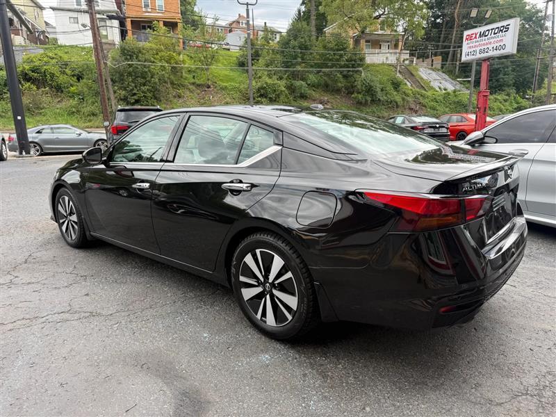 Nissan Altima  2019