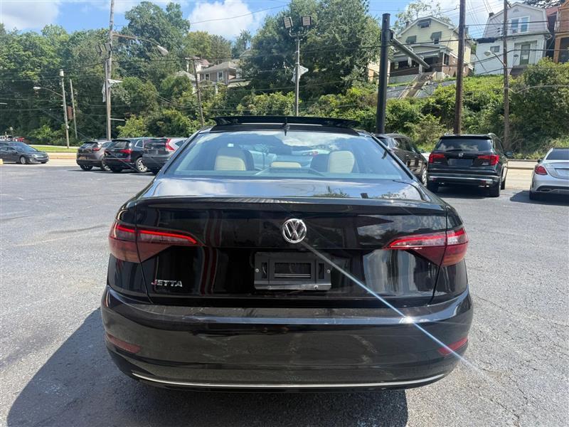 Volkswagen Jetta  2019