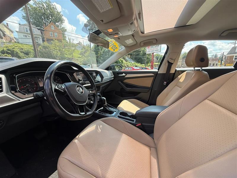 Volkswagen Jetta  2019