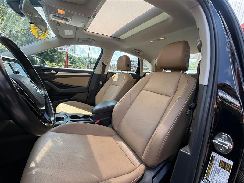 Volkswagen Jetta  2019