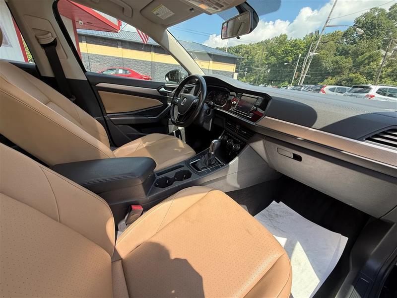 Volkswagen Jetta  2019