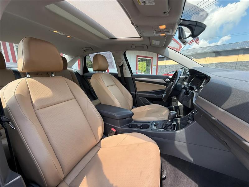 Volkswagen Jetta  2019