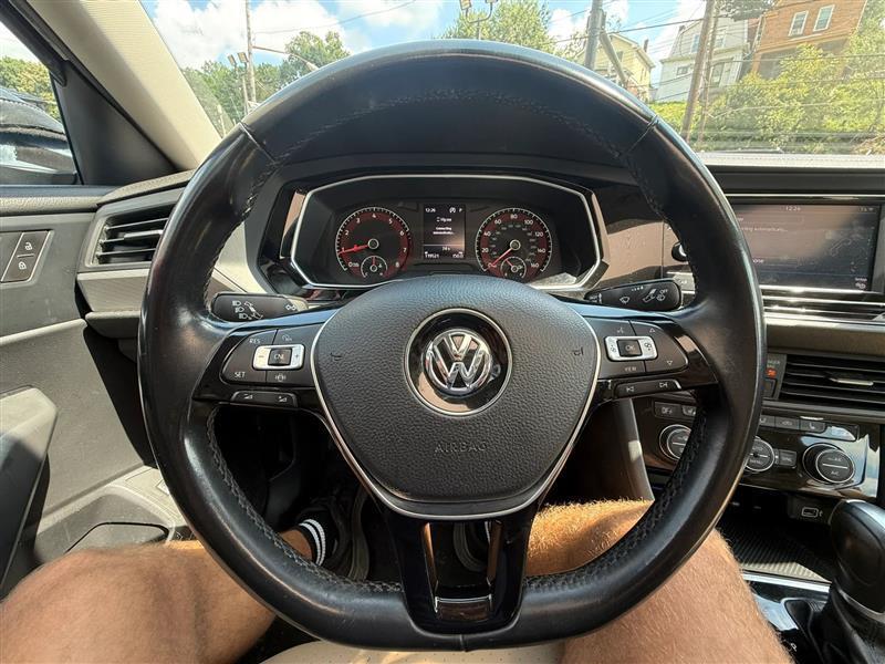 Volkswagen Jetta  2019