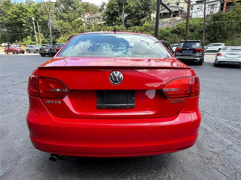 Volkswagen Jetta  2013
