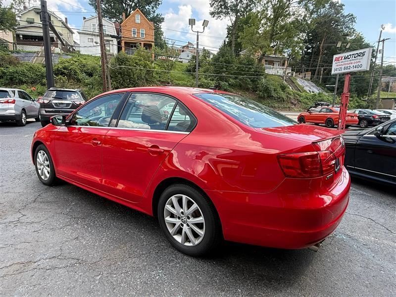 Volkswagen Jetta  2013