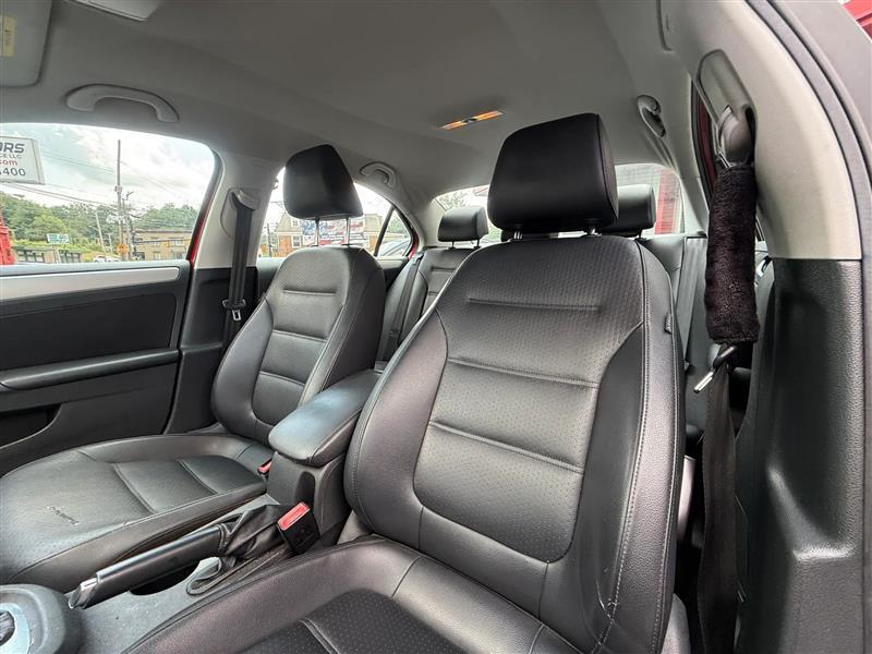 Volkswagen Jetta  2013
