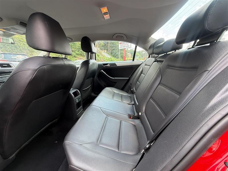 Volkswagen Jetta  2013