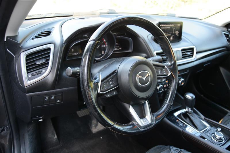 Mazda MAZDA3  2018