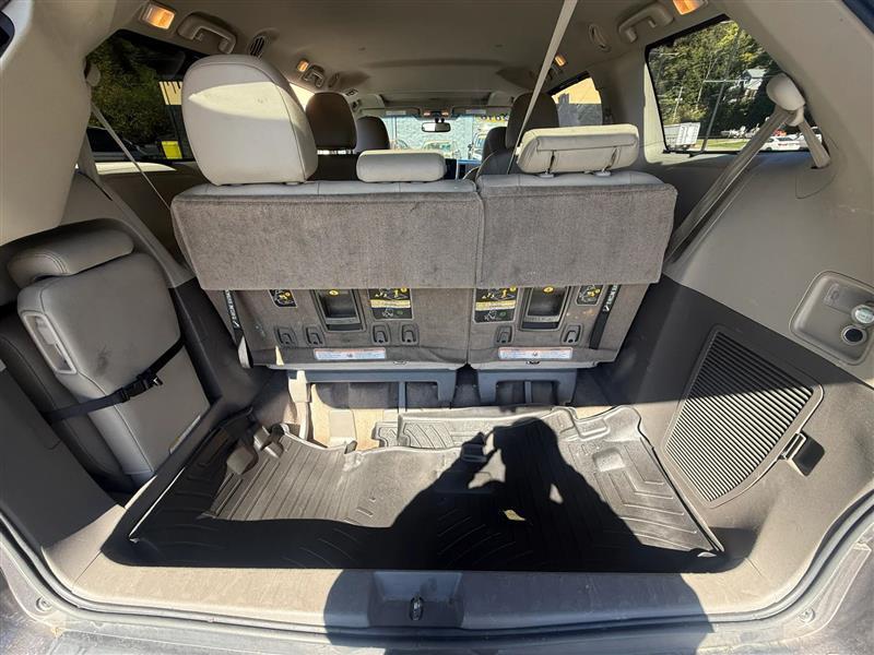Toyota Sienna  2016