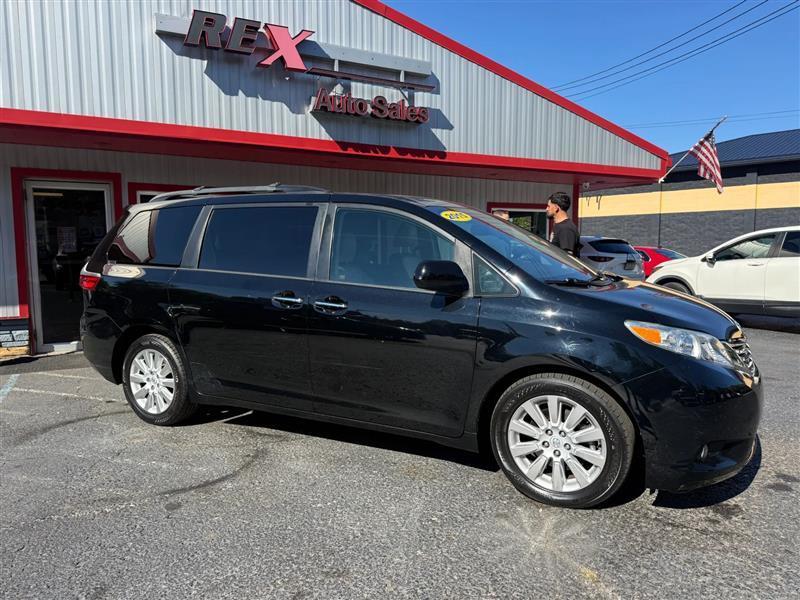 Toyota Sienna  2015