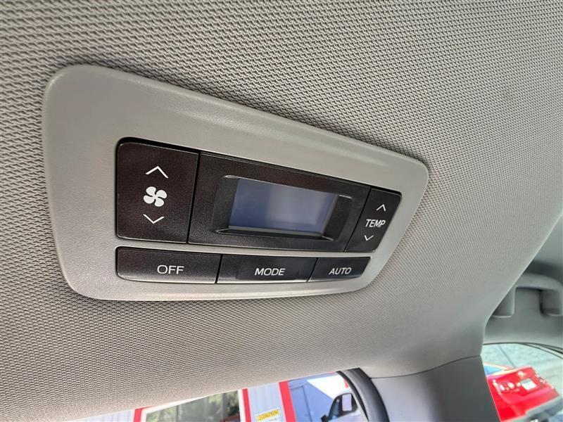 Toyota Sienna  2015