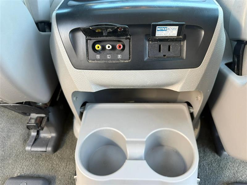 Toyota Sienna  2015