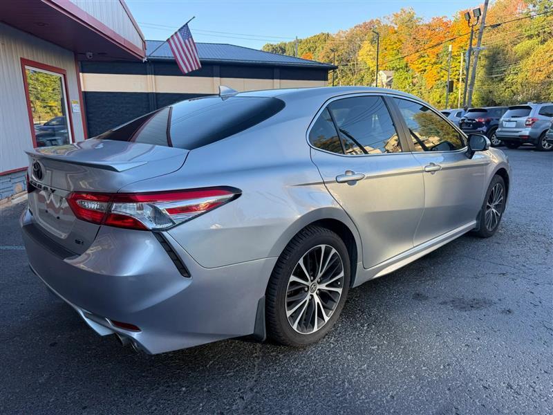 Toyota Camry  2020