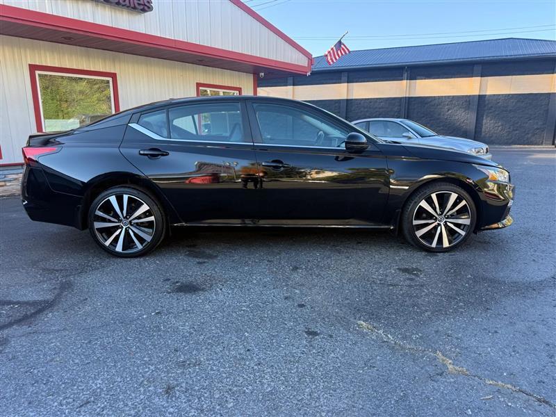 Nissan Altima  2020